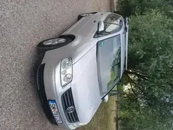 Utilizat 2005 VW Touran Monovolum | 2.500 EUR (Preț OK)