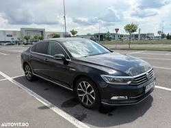 Negru Utilizat 2018 VW Passat Highline Berlinǎ | 17.000 EUR (Preț bun)