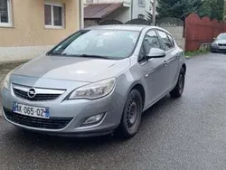 Utilizat 2010 Opel Astra Hatchback | 2.999 EUR (Preț OK)