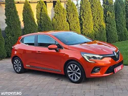 Culoareportocaliu Utilizat 2020 Renault Clio V Intens | 12.700 EUR