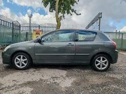 Utilizat 2005 Toyota Corolla Berlinǎ | 1.400 EUR