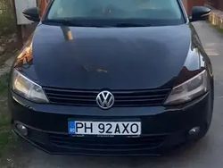 Utilizat 2014 VW Jetta Berlinǎ | 6.000 EUR (Preț bun)