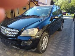 Negru Utilizat 2005 Mercedes ML320 SUV | 5.400 EUR (Preț OK)