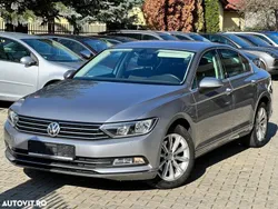 Gri Utilizat 2018 VW Passat Berlinǎ | 11.490 EUR (Preț bun)