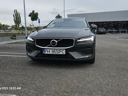 Gri Utilizat 2019 Volvo V60 Momentum Break | 17.900 EUR