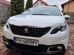 Culoarealb Utilizat 2019 Peugeot 2008 Active SUV | 12.600 EUR (Preț OK)