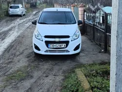 Alb Utilizat 2013 Chevrolet Spark Hatchback | 4.700 EUR (Preț OK)