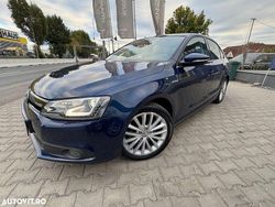 Culoarealbastru Utilizat 2013 VW Jetta Hybrid Comfortline Berlinǎ | 7.865 EUR