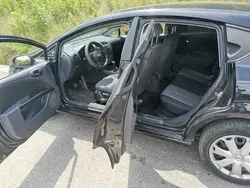 Utilizat 2009 Seat Leon Hatchback | 2.400 EUR (Super Preț)