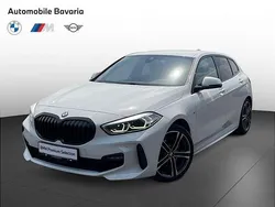 Alpine white 3 Utilizat 2022 BMW 118 Shadowline Hatchback | 23.571 EUR (Preț OK)