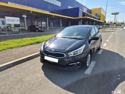 Negru Utilizat 2018 Kia Ceed 2 Hatchback | 8.000 EUR (Preț bun)