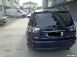 Albastru Utilizat 2013 Mitsubishi Outlander SUV | 9.000 EUR