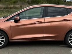 Auriu Utilizat 2017 Ford Fiesta Titanium Hatchback | 9.999 EUR (Puțin scump)