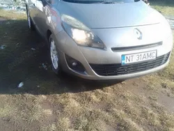 Utilizat 2010 Renault Grand Scénic III Monovolum | 3.650 EUR