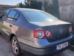 Utilizat 2006 VW Passat Berlinǎ | 2.200 EUR (Preț bun)