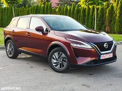 Rosu Utilizat 2022 Nissan Qashqai N-Connecta SUV | 21.250 EUR (Scump)