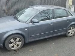 Utilizat 2003 Audi A4 Berlinǎ | 1.790 EUR