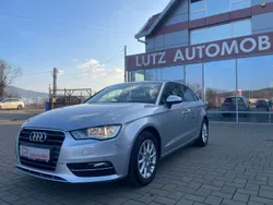 Gri metalizat Utilizat 2015 Audi A3 Attraction Berlinǎ | 11.299 EUR (Preț OK)