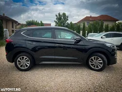 Negru Utilizat 2017 Hyundai Tucson Premium SUV | 13.999 EUR (Preț bun)
