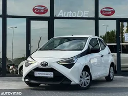 Alb Utilizat 2020 Toyota Aygo Hatchback | 7.990 EUR (Puțin scump)