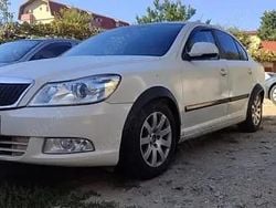 Alb Utilizat 2010 Skoda Octavia Berlinǎ | 2.800 EUR (Preț bun)
