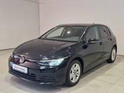 Negru metalic Utilizat 2020 VW Golf VIII Life Hatchback | 17.950 EUR (Puțin scump)