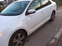 Alb Utilizat 2017 Skoda Rapid Hatchback | 7.000 EUR
