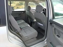 Utilizat 2005 VW Touran Monovolum | 1.700 EUR (Preț bun)
