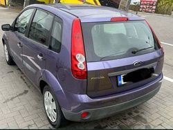 Utilizat 2006 Ford Fiesta Hatchback | 1.900 EUR (Puțin scump)