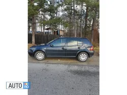 Negru Utilizat 2003 VW Golf IV Hatchback | 2.300 EUR (Puțin scump)