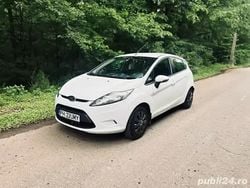 Utilizat 2012 Ford Fiesta Berlinǎ | 3.000 EUR (Preț OK)