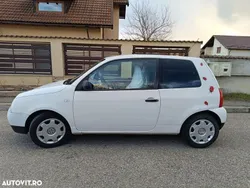 Alb Utilizat 2002 VW Lupo Hatchback | 1.300 EUR