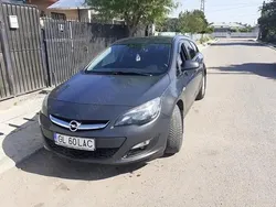 Gri Utilizat 2015 Opel Astra Hatchback | 5.400 EUR (Preț bun)