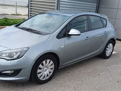 Gri Utilizat 2015 Opel Astra Enjoy Hatchback | 7.200 EUR (Preț bun)