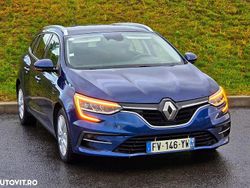 Culoarealbastru Utilizat 2021 Renault Mégane GrandTour Business Break | 9.490 EUR (Preț bun)