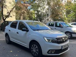 Culoarealb Utilizat 2019 Dacia Logan Berlinǎ | 5.650 EUR (Preț bun)