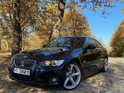Albastru Utilizat 2007 BMW 330 Coupe | 10.500 EUR