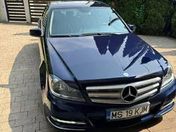 Utilizat 2012 Mercedes C180 Berlinǎ | 11.000 EUR