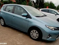 Albastru Utilizat 2014 Toyota Auris Luna Hatchback | 8.200 EUR