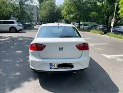 Alb Utilizat 2016 Seat Toledo Reference Berlinǎ | 6.800 EUR