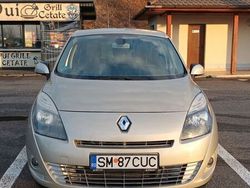 Auriu Utilizat 2010 Renault Grand Scénic III Monovolum | 6.500 EUR