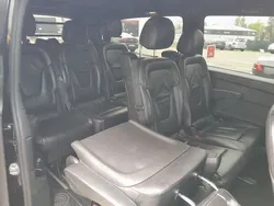 Mercedes V220