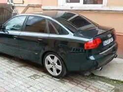 Utilizat 2005 Audi A4 Berlinǎ | 3.800 EUR (Preț OK)