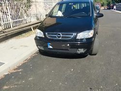 Negru Utilizat 2005 Opel Zafira Monovolum | 1.200 EUR