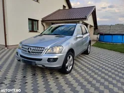 Gri Utilizat 2006 Mercedes ML280 SUV | 3.999 EUR (Preț bun)