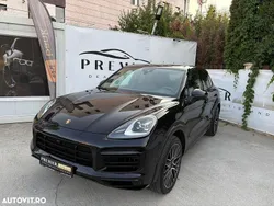 Culoarenegru Utilizat 2019 Porsche Cayenne SUV | 37.990 EUR