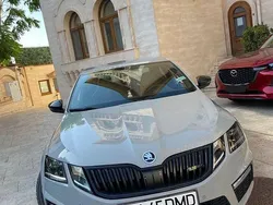 Culoaregri Utilizat 2017 Skoda Octavia RS Berlinǎ | 18.000 EUR (Preț bun)