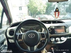 Culoarerosu Utilizat 2015 Toyota Yaris Sol | 5.000 EUR (Super Preț)