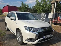 Alb Utilizat 2019 Mitsubishi Outlander P-HEV Intense SUV | 16.700 EUR (Preț bun)