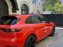 Culoareportocaliu Utilizat 2021 Porsche Cayenne SUV | 60.000 EUR (Preț OK)